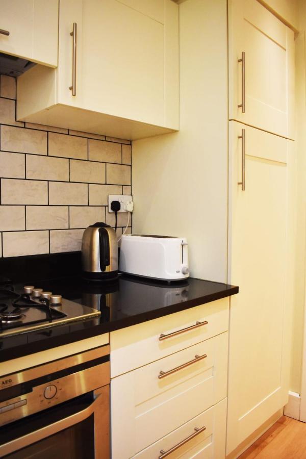 The Ross 2 Bedroom Apartment In Historic Abbey Fort Augustus Esterno foto