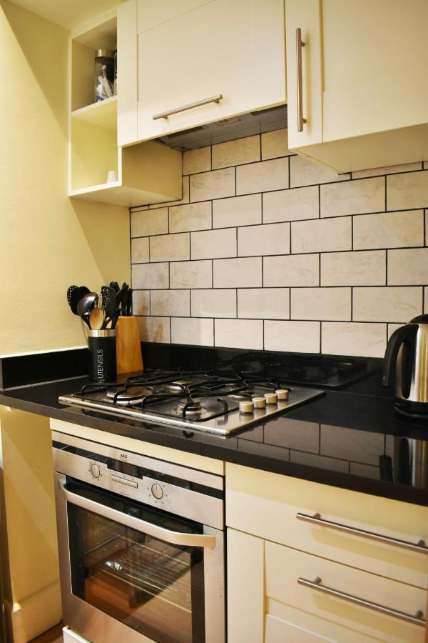 The Ross 2 Bedroom Apartment In Historic Abbey Fort Augustus Esterno foto
